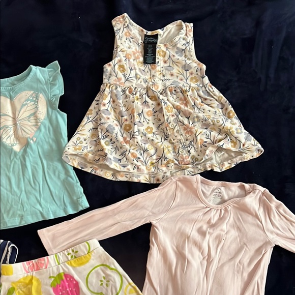 Kids tops and skort set Lot 511 - Picture 5 of 7